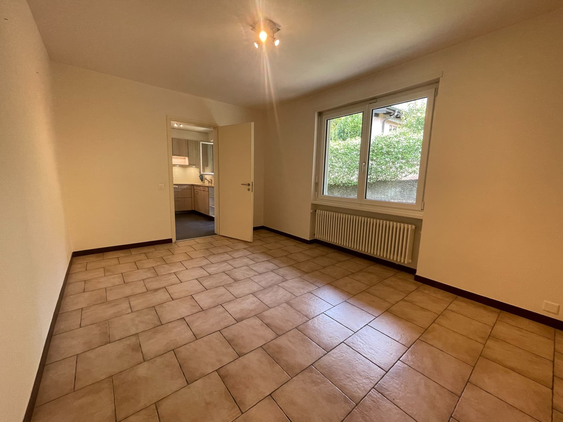 SINGLE-FAMILY HOME WITH 4.5 ROOMS