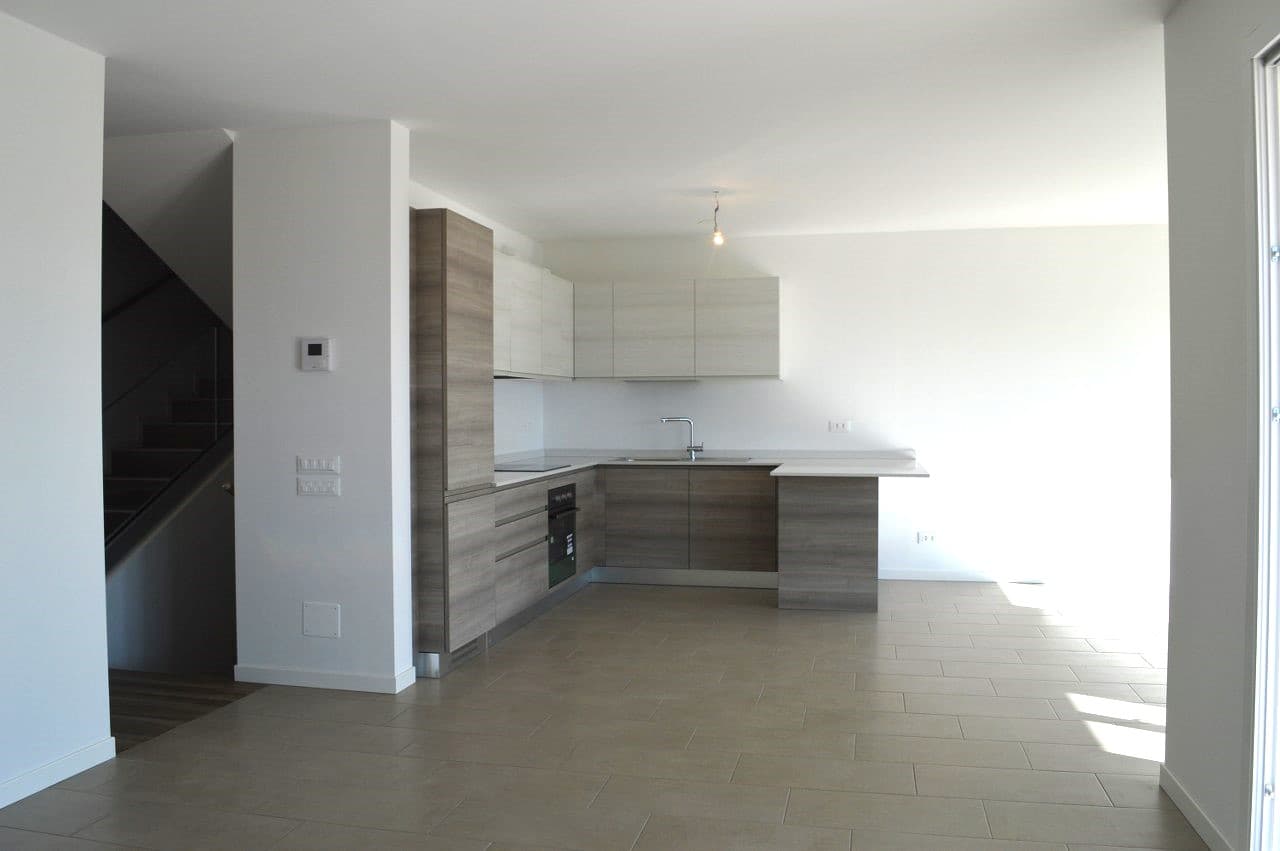 SINGLE-FAMILY VILLA 5.5 ROOM WITH GARDEN