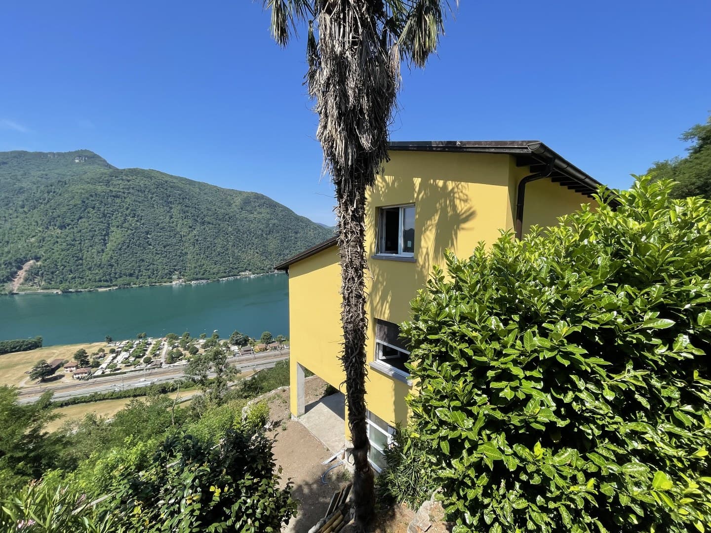  SINGLE-FAMILY HOUSE WITH PANORAMIC VIEW