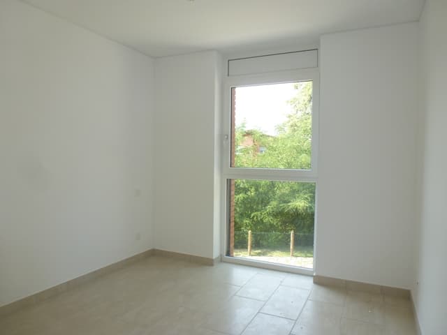 2.5-ROOM APARTMENT IN A GREEN AREA