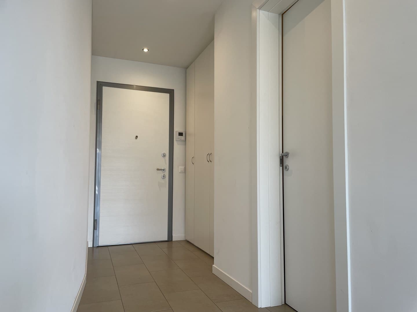 4.5 ROOM APARTMENT WITH LARGE TERRACE AND OPEN VIEW