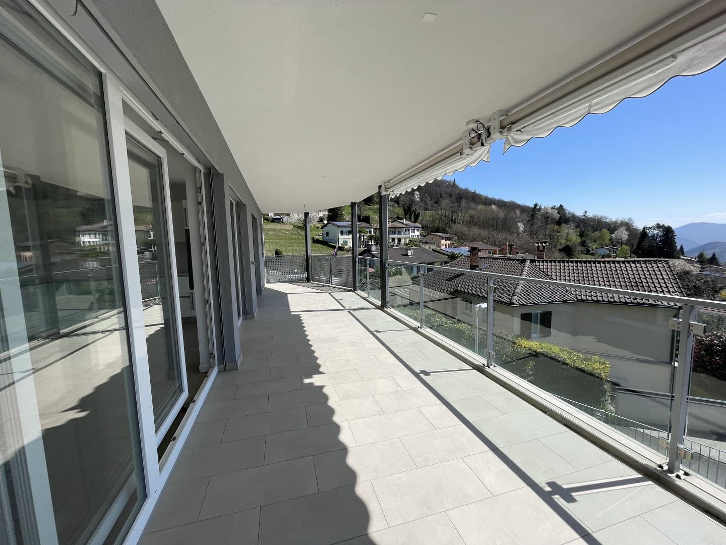 4.5 ROOM APARTMENT WITH OPEN VIEW