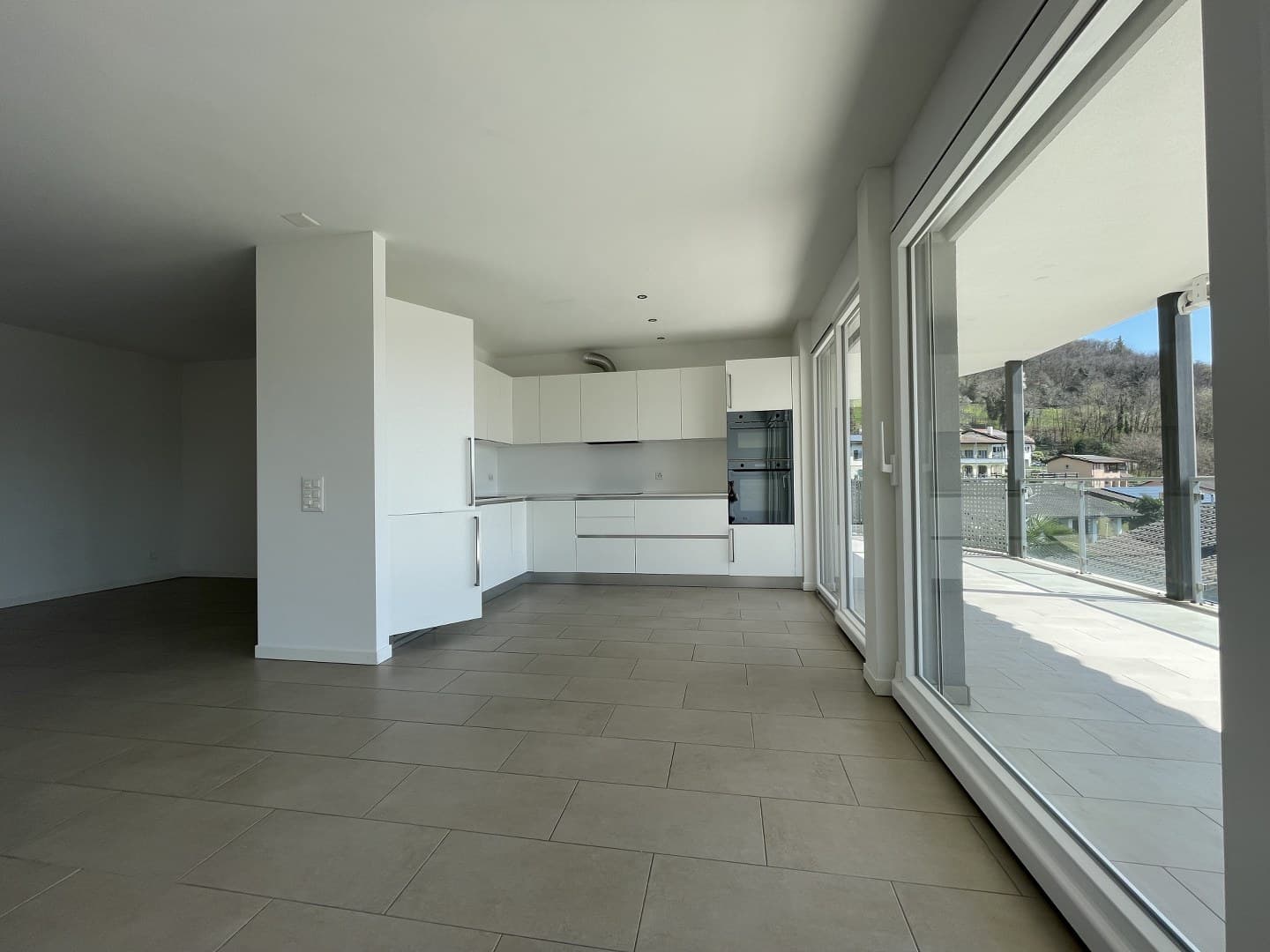 4.5 ROOM APARTMENT WITH OPEN VIEW