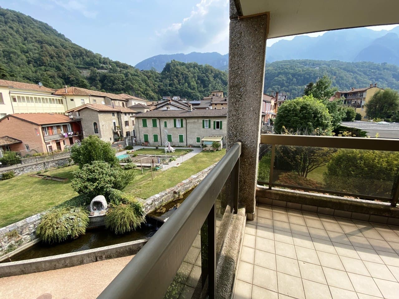 LUXURIOUS 4.5 ROOMS APARTMENT WITH LAKE VIEW