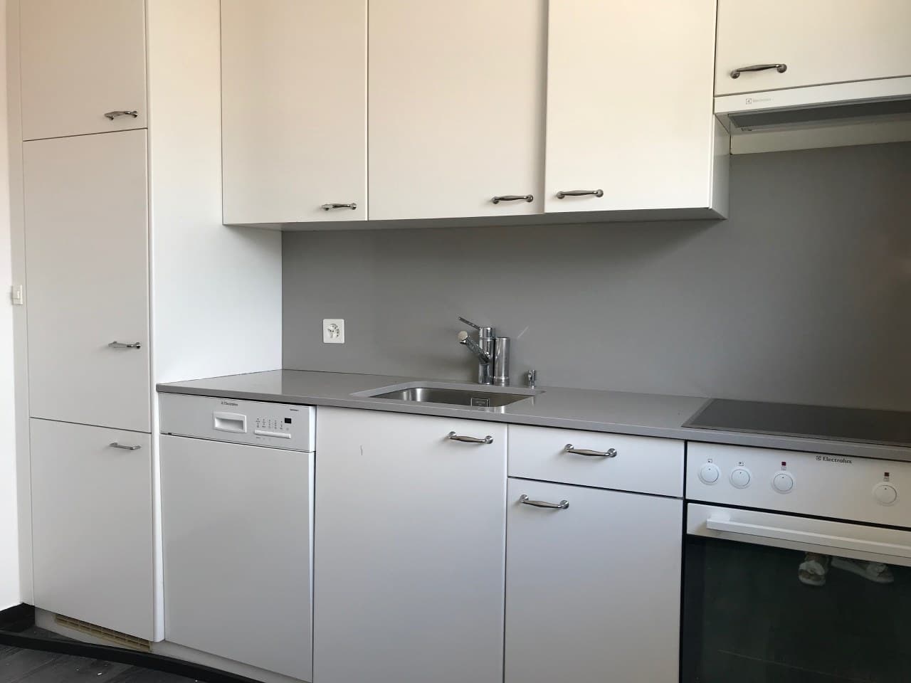 4.5 ROOM APARTMENT WITH PARTIAL LAKE VIEW