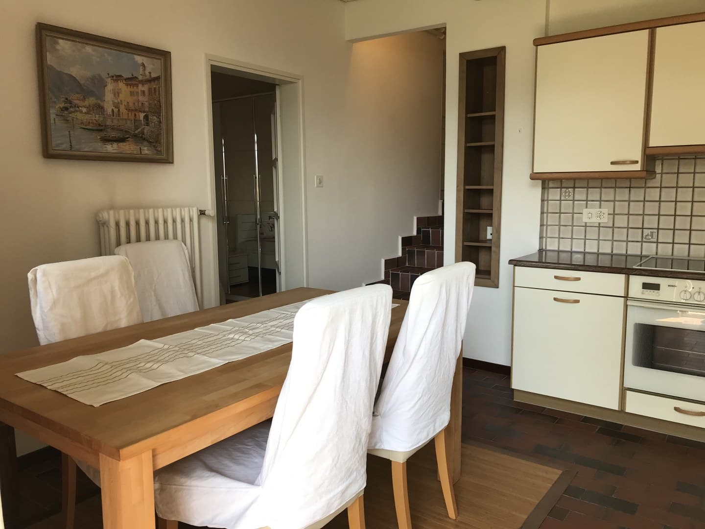 STUNNING FURNISHED 2.5-ROOM APARTMENT WITH PANORAMIC LAKE VIEWS