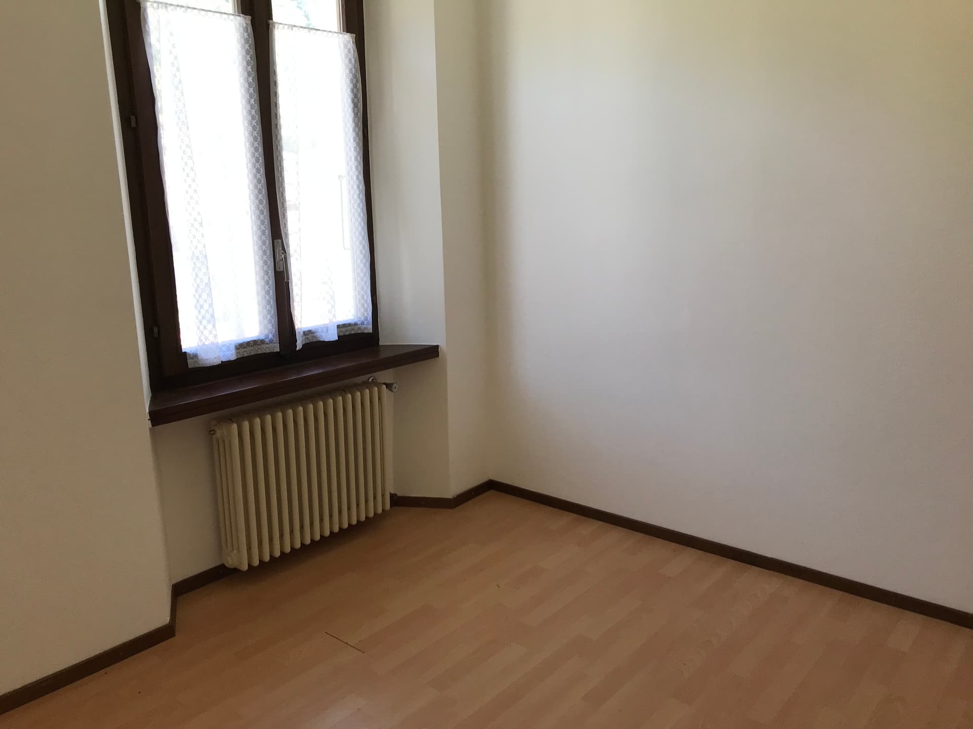 2.5 ROOM APARTMENT - 2ND FLOOR - SHARED GARDEN