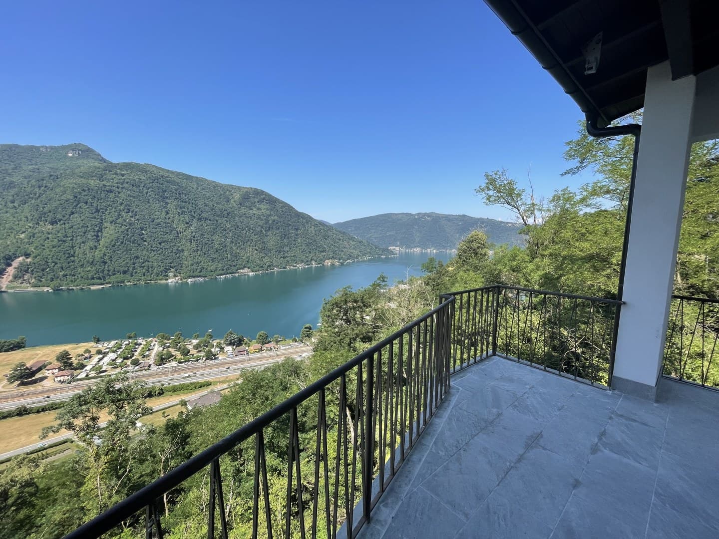  SINGLE-FAMILY HOUSE WITH PANORAMIC VIEW