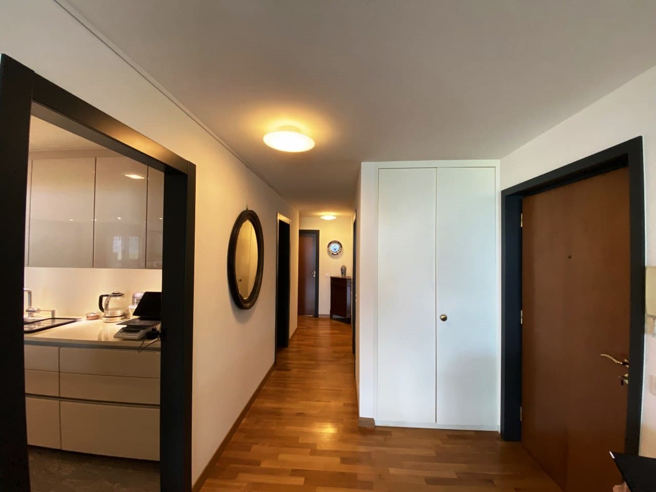 LUXURIOUS 4.5 ROOMS APARTMENT WITH LAKE VIEW