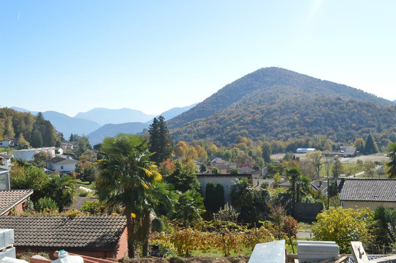 SINGLE-FAMILY VILLA 5.5 ROOM WITH GARDEN