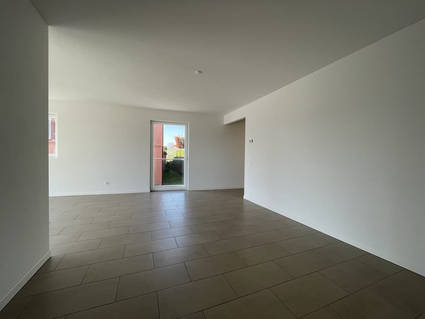 4.5 ROOM APARTMENT WITH OPEN VIEW