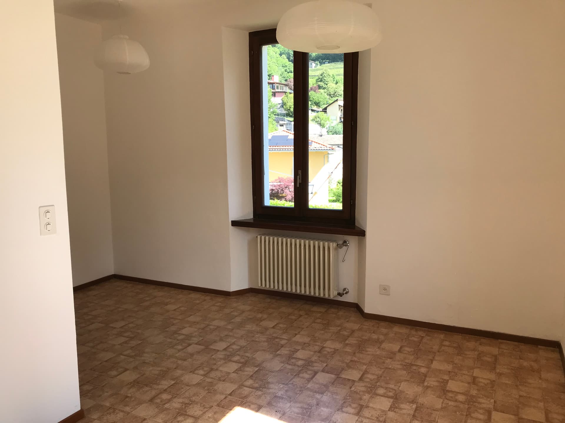 2.5 ROOM APARTMENT - 2ND FLOOR - SHARED GARDEN