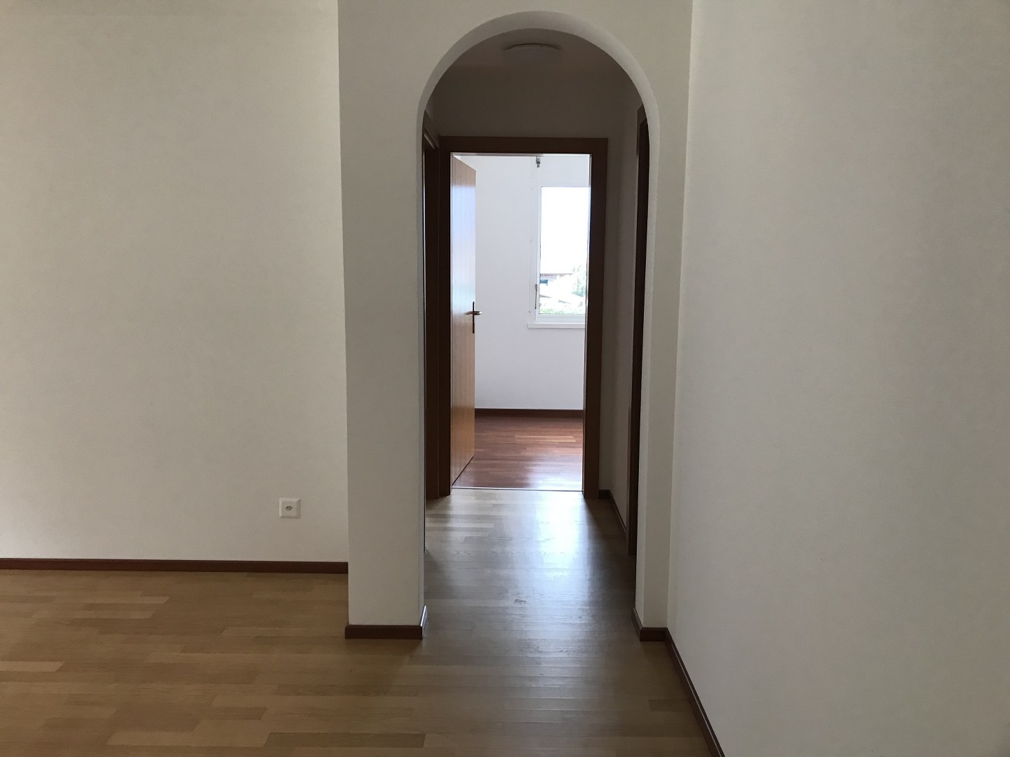 SUNNY 3.5 ROOM APARTMENT ON THE FIRST FLOOR