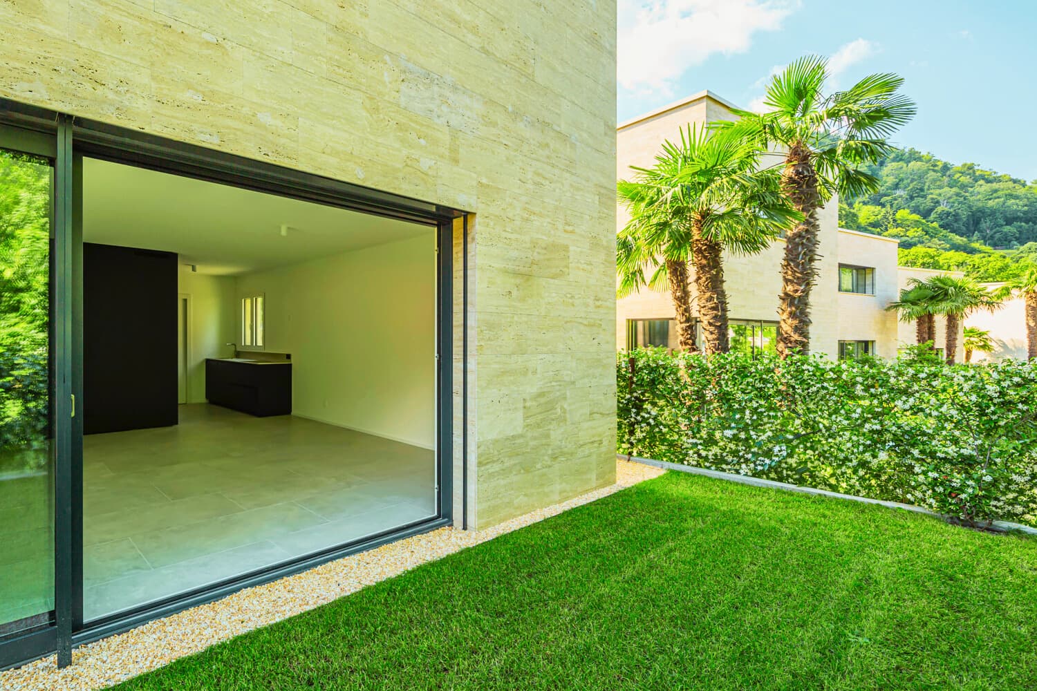 NEW 4.5 ROOM VILLA WITH GARDEN