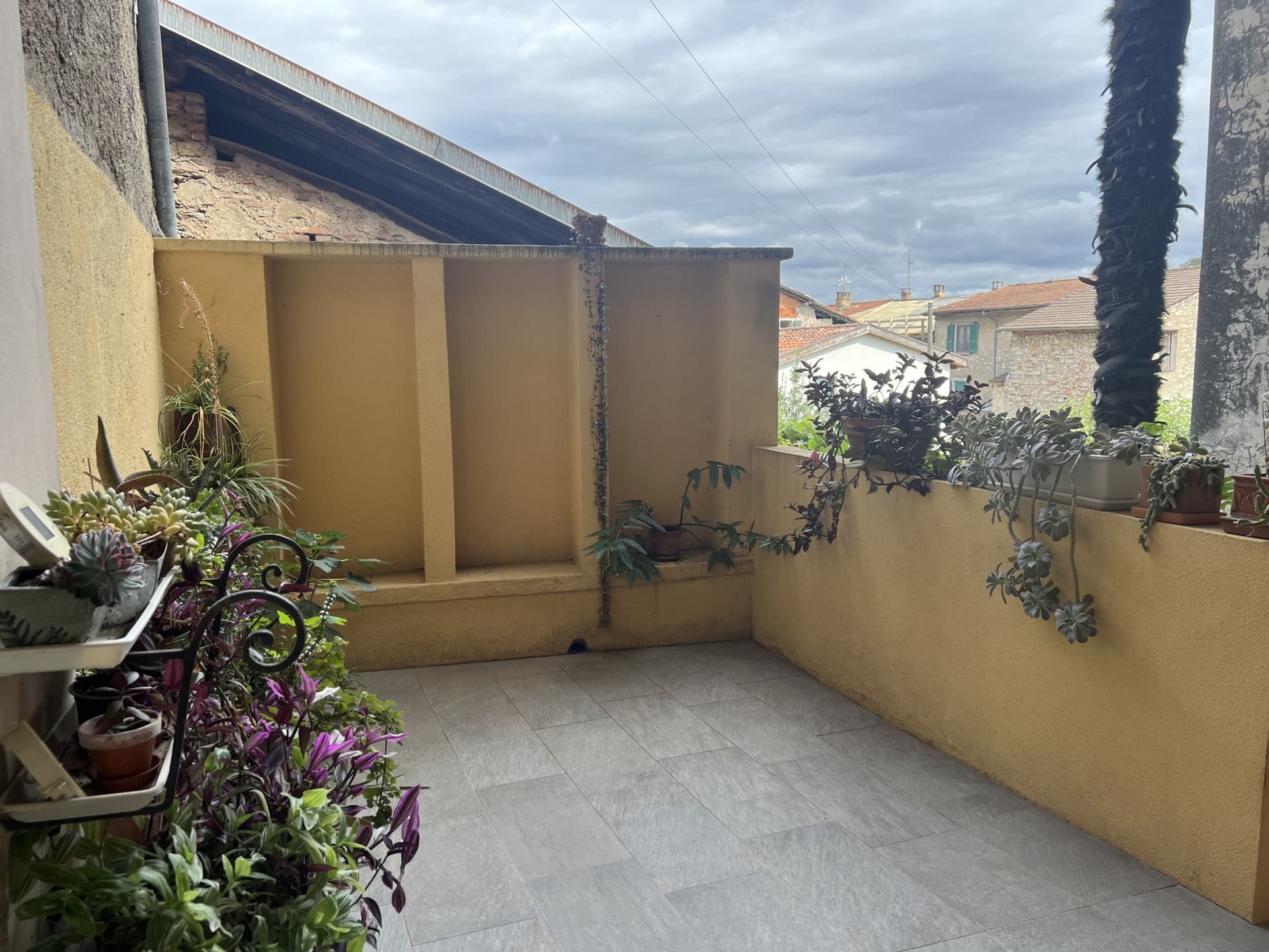 INCOME PROPERTY WITH GARDEN IN THE HEART OF THE CITY