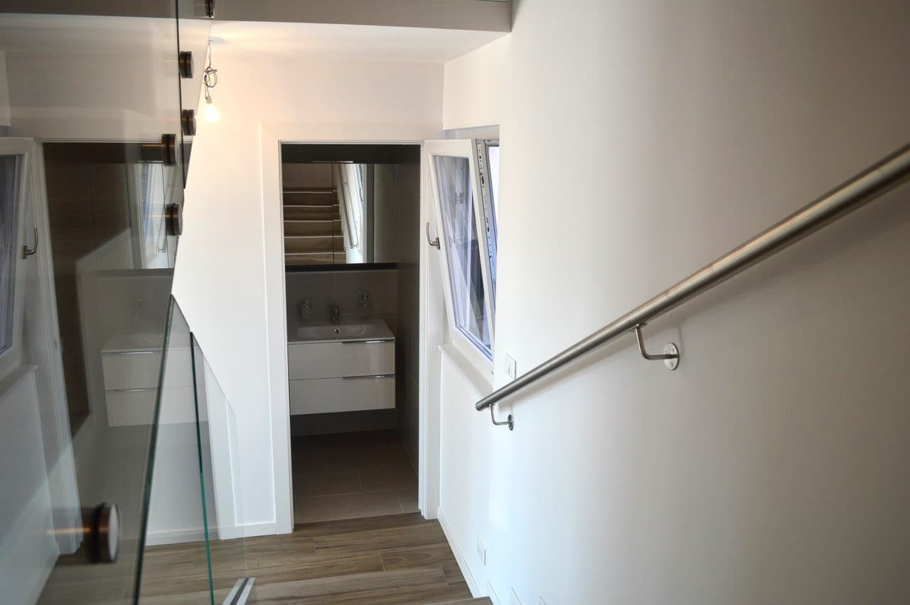 SINGLE-FAMILY VILLA 5.5 ROOM WITH GARDEN