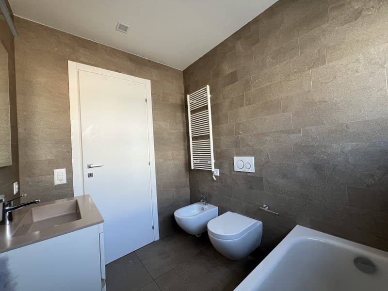 4.5 ROOM APARTMENT WITH GARDEN AND LARGE COVERED TERRACE