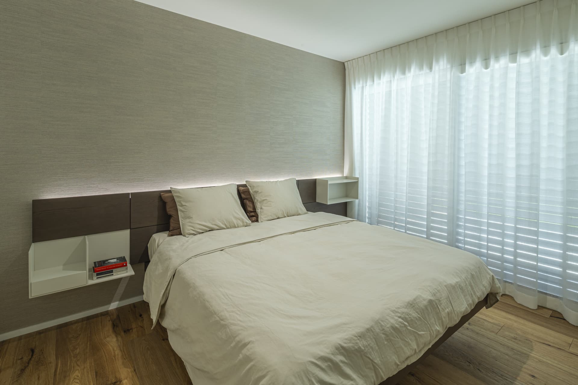 NEW 2.5 ROOMS APARTMENT FURNISHED WITH GARDEN