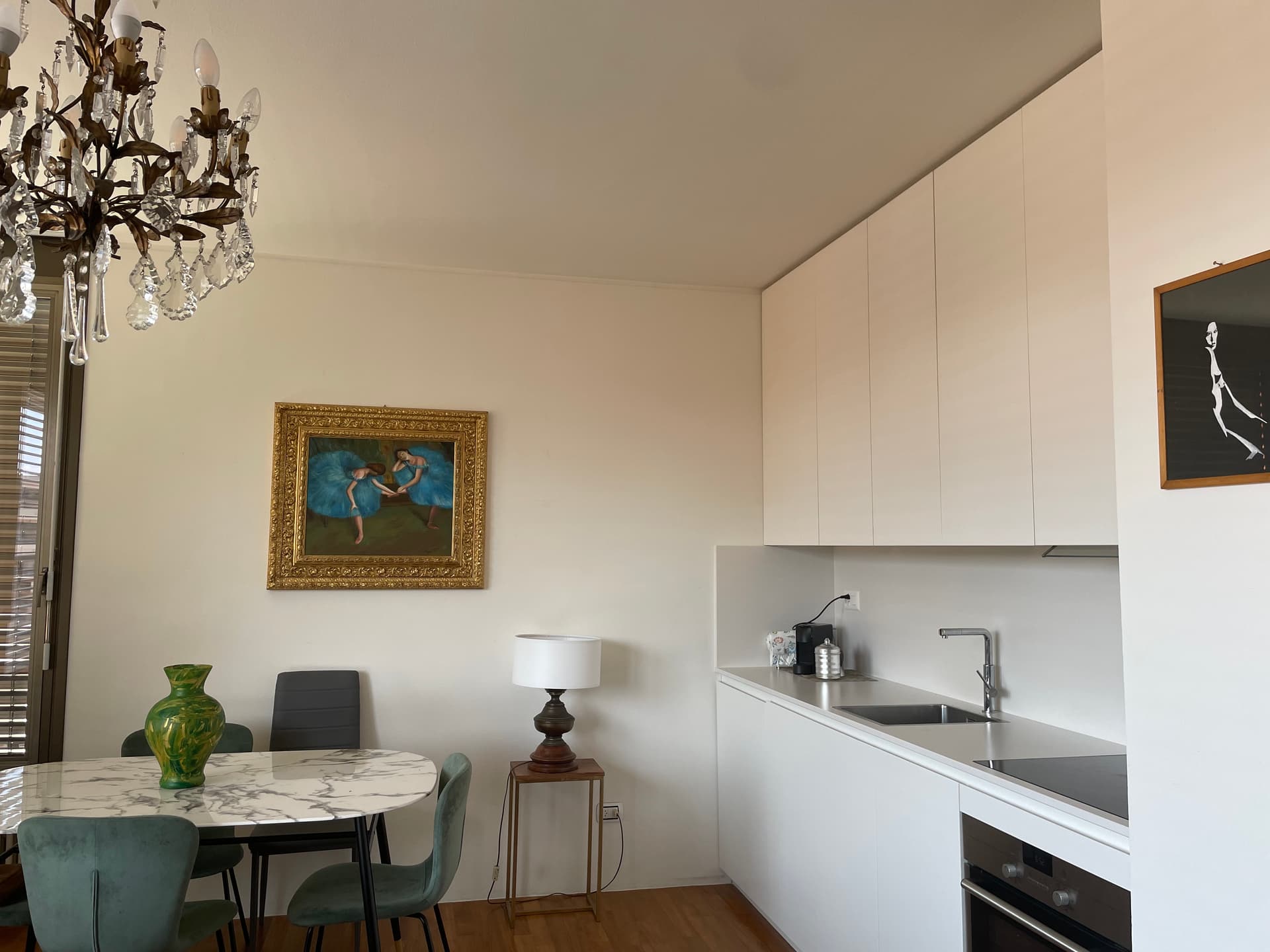2.5 ROOM APARTMENT JUST A FEW STEPS FROM THE LAKESIDE