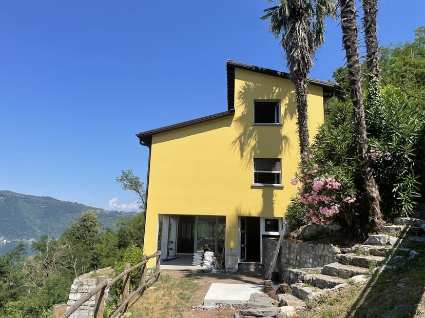  SINGLE-FAMILY HOUSE WITH PANORAMIC VIEW