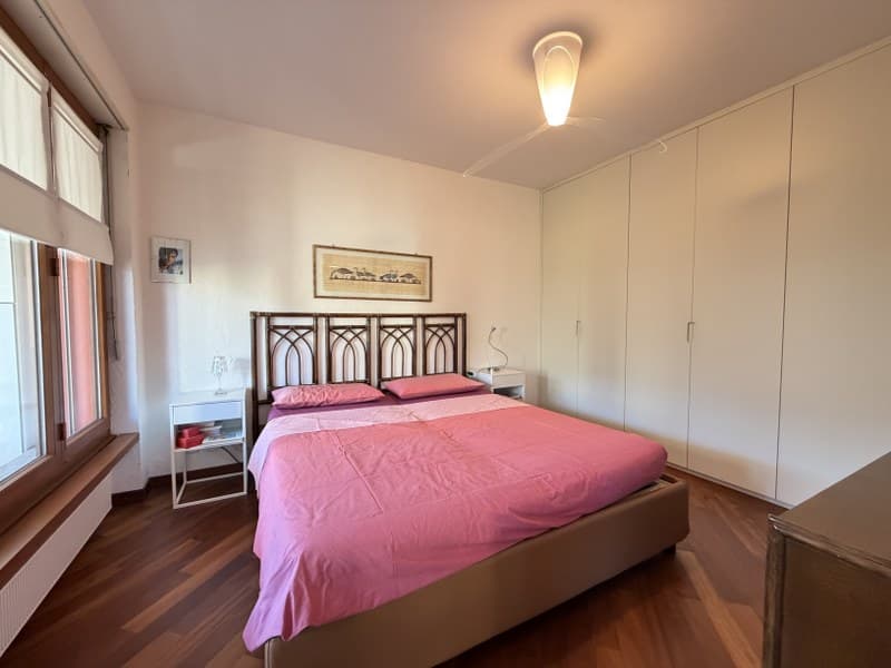 ELEGANTE E COMODO 2.5 LOCALI, DIRETTAMENTE FRONTE LAGO