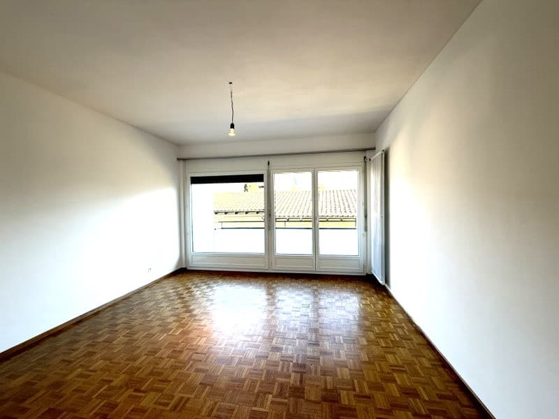 APPARTAMENTO 4.5 LOCALI CON PARZIALE VISTA LAGO