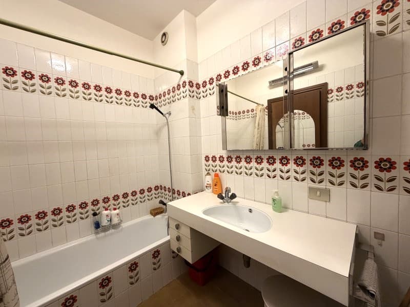 LUMINOSO E SPAZIOSO OPEN SPACE CON GIARDINO E VISTA LAGO