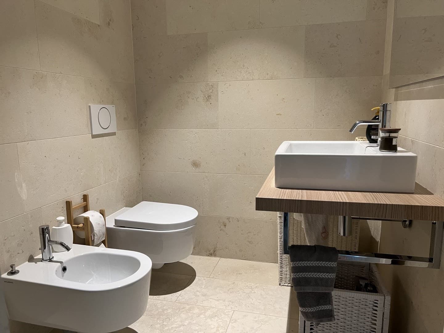 MODERNO APPARTAMENTO 3.5 LOCALI CON VISTA LAGO PANORAMICA