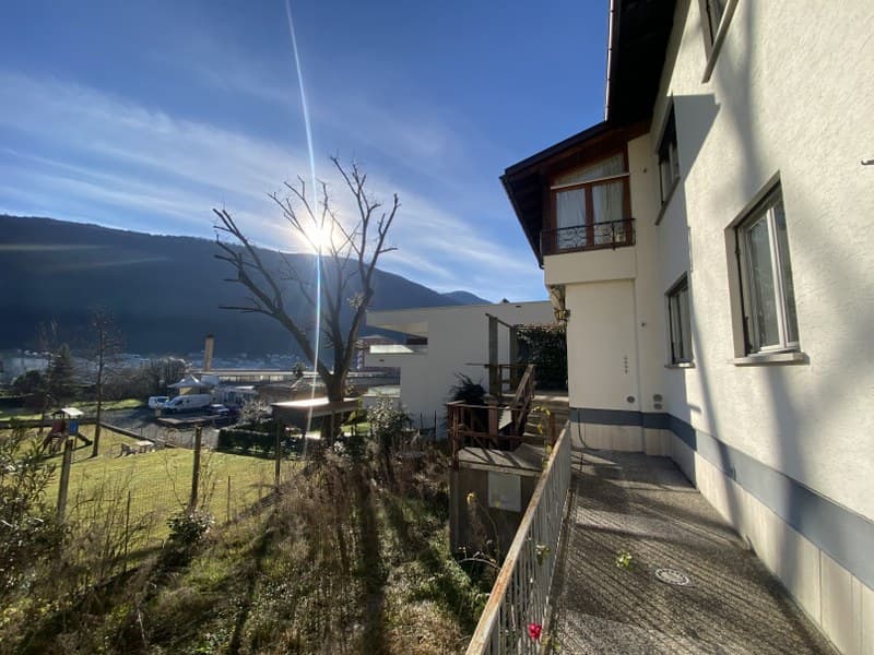 AMPIA CASA UNIFAMILIARE - 5.5 LOCALI CON GIARDINO