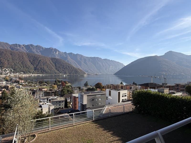 3.5-ROOM PENTHOUSE WITH A BEAUTIFUL TERRACE OVERLOOKING THE LAKE