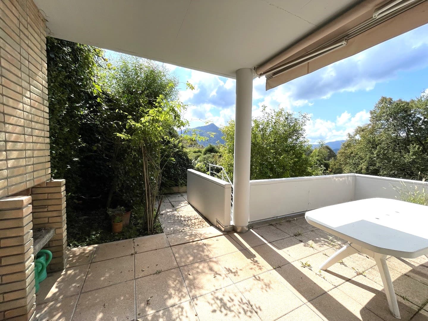 VILLETTA INDIPENDENTE CON GIARDINO, IN COMPLETA PRIVACY 