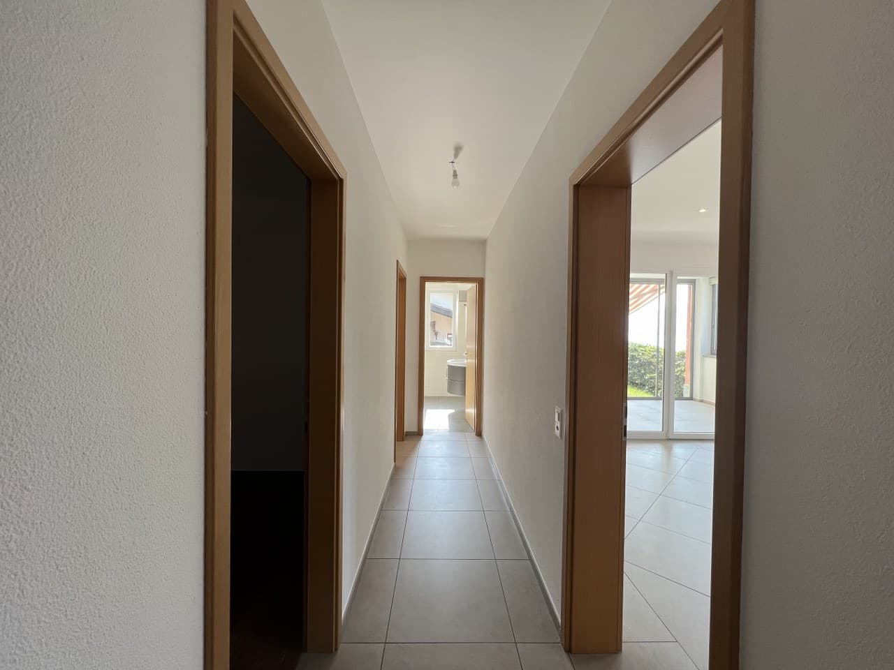 SOLIVA VILLA DI 5.5 LOCALI SUL LAGO