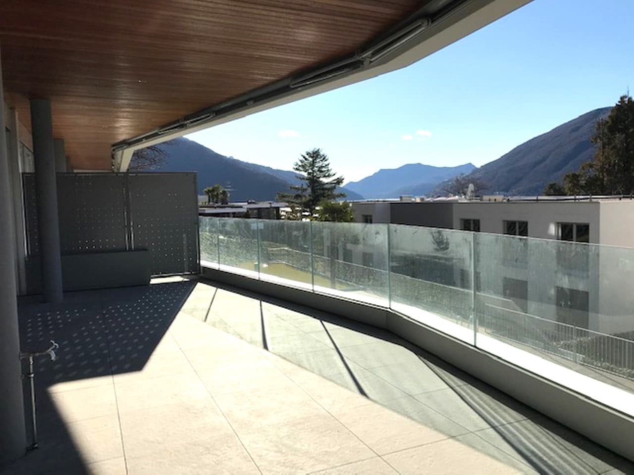 SPLENDIDO APPARTAMENTO 3.5 LOCALI CON AMPIA TERRAZZA