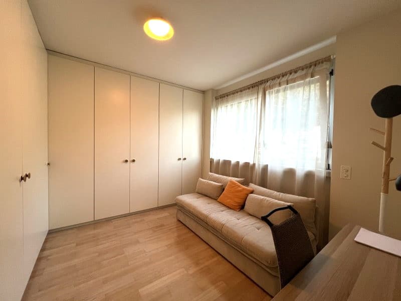 PRESTIGIOSO ATTICO DI  3.5 LOCALI A BORDO LAGO 