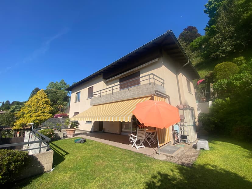 CASA BIFAMILIARE CON VISTA APERTA A MONTAGNOLA