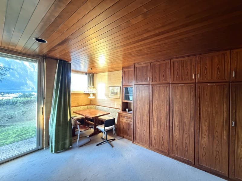 LUMINOSO E SPAZIOSO OPEN SPACE CON GIARDINO E VISTA LAGO