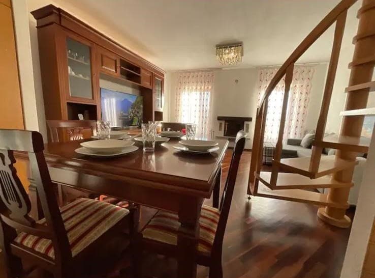 APPARTAMENTO 3.5 DUPLEX CON MERAVIGLIOSA VISTA LAGO