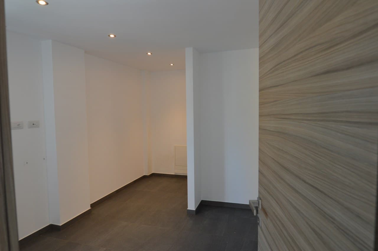 3.5-ROOM DUPLEX APARTMENT WITH GARDEN, IN A SEMI-DETACHED HOUSE