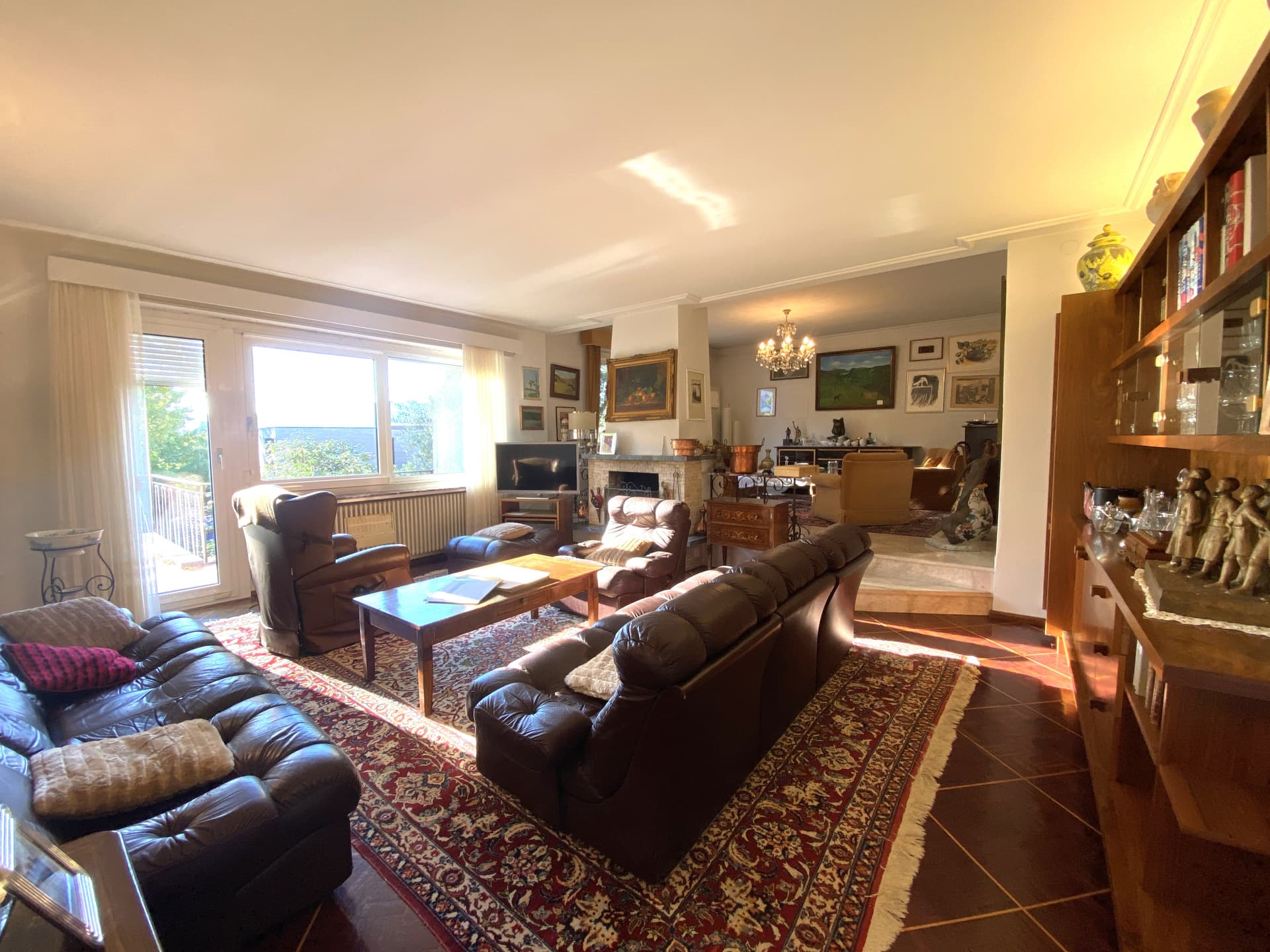 CHARMING VILLA IN AN EXCLUSIVE LOCATION, ALSO PERFECT AS A REAL ESTATE TRANSACTION