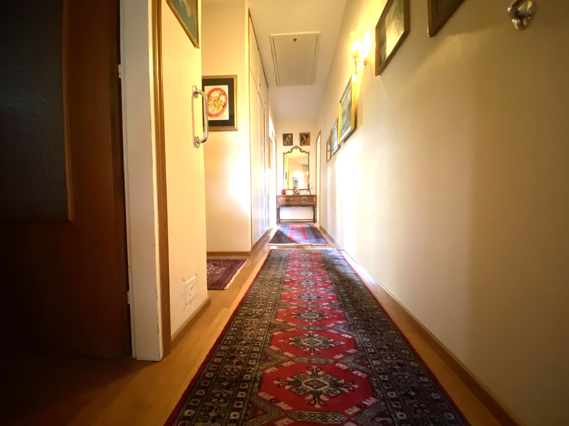 CHARMING VILLA IN AN EXCLUSIVE LOCATION, ALSO PERFECT AS A REAL ESTATE TRANSACTION