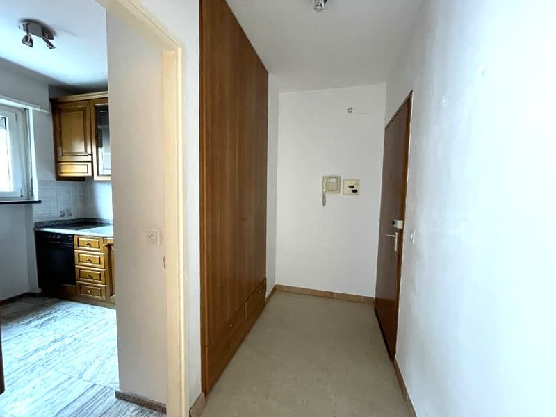 APPARTAMENTO 2.5 LOCALI CON BALCONE