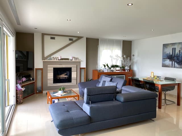 SPLENDIDA CASA UNIFAMILIARE CON VISTA PANORAMICA