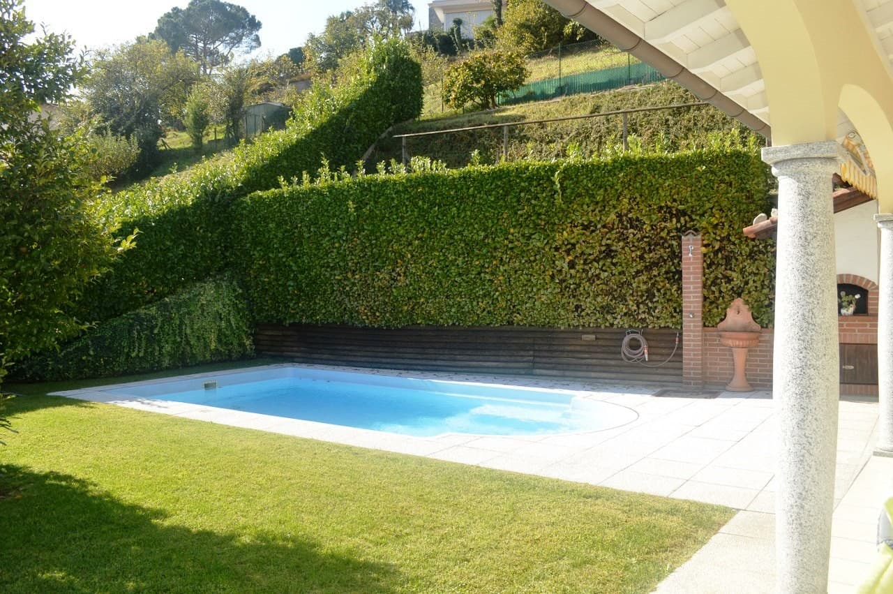 VILLA BIFAMILIARE CON SPLENDIDA VISTA PANORAMICA