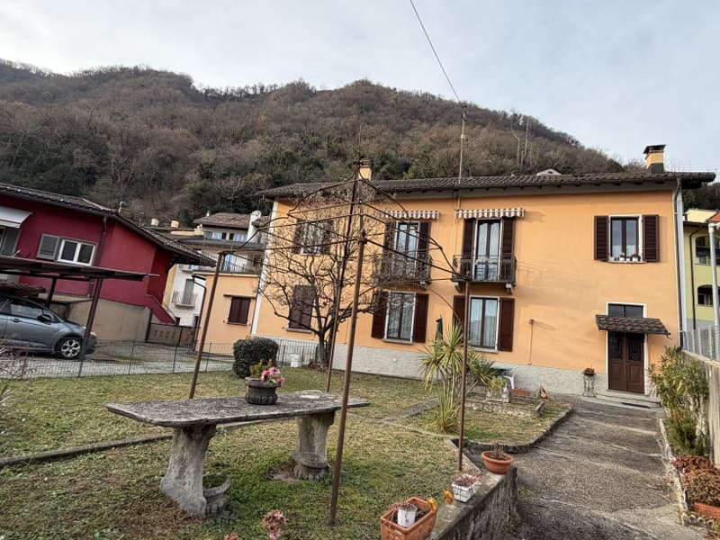 APPARTAMENTO 3.5 LOCALI CON GIARDINO A DUE PASSI DAL LAGO