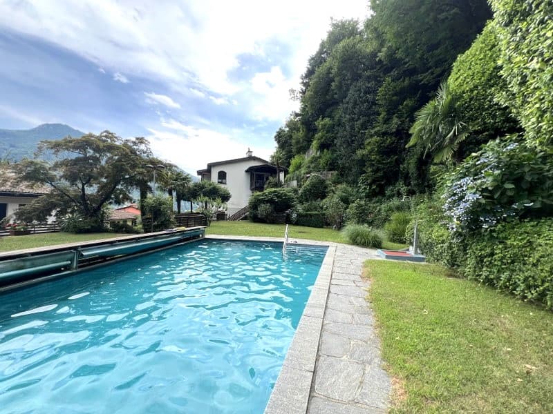 SPAZIOSO APPARTAMENTO 3.5 LOCALI CON SPLENDIDA VISTA LAGO