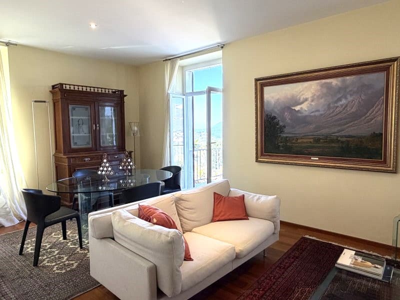 VILLA DI CHARME CON  VISTA LAGO - MONTE BRÈ