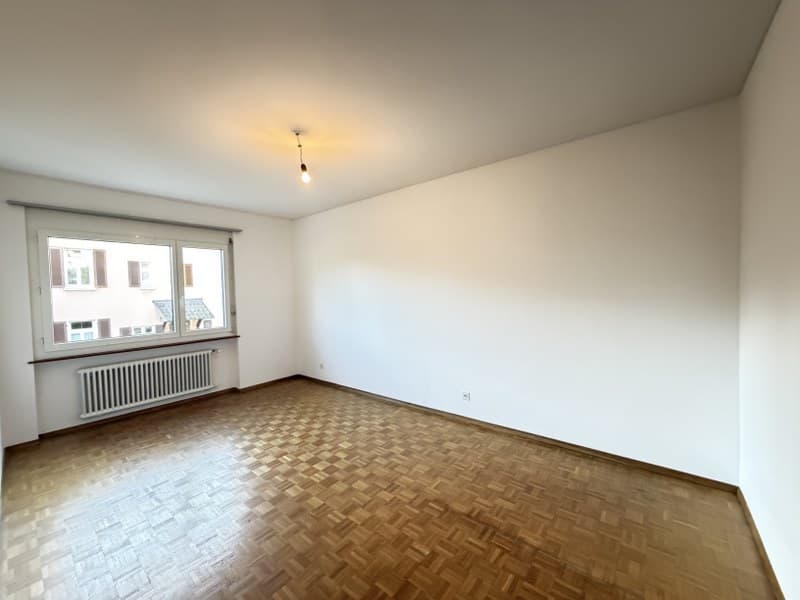 APPARTAMENTO 4.5 LOCALI CON PARZIALE VISTA LAGO