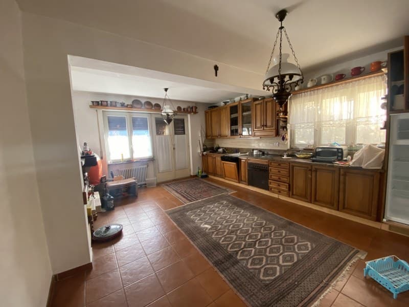 AMPIA CASA UNIFAMILIARE - 5.5 LOCALI CON GIARDINO