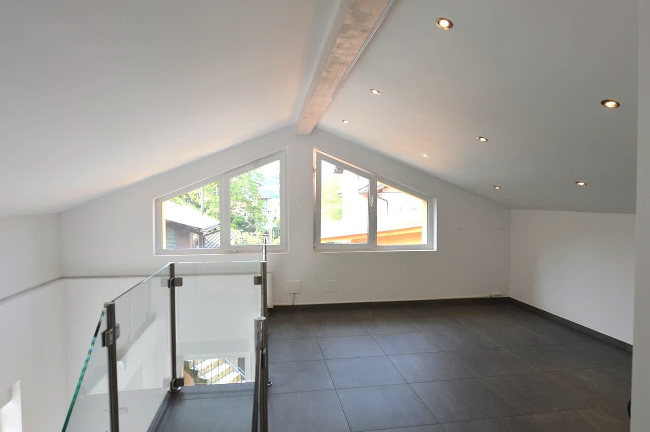 3.5-ROOM DUPLEX APARTMENT WITH GARDEN, IN A SEMI-DETACHED HOUSE