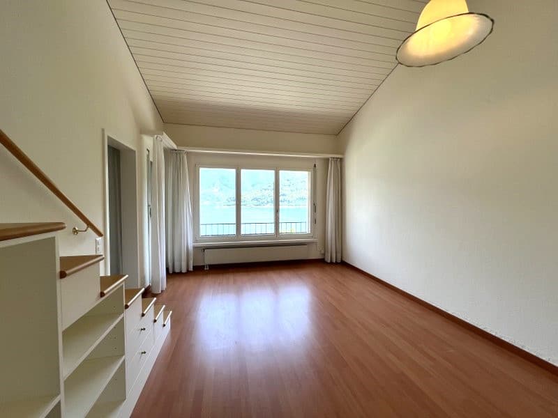 SPACIOUS 3.5-ROOM APARTMENT WITH A BEAUTIFUL LAKE VIEW